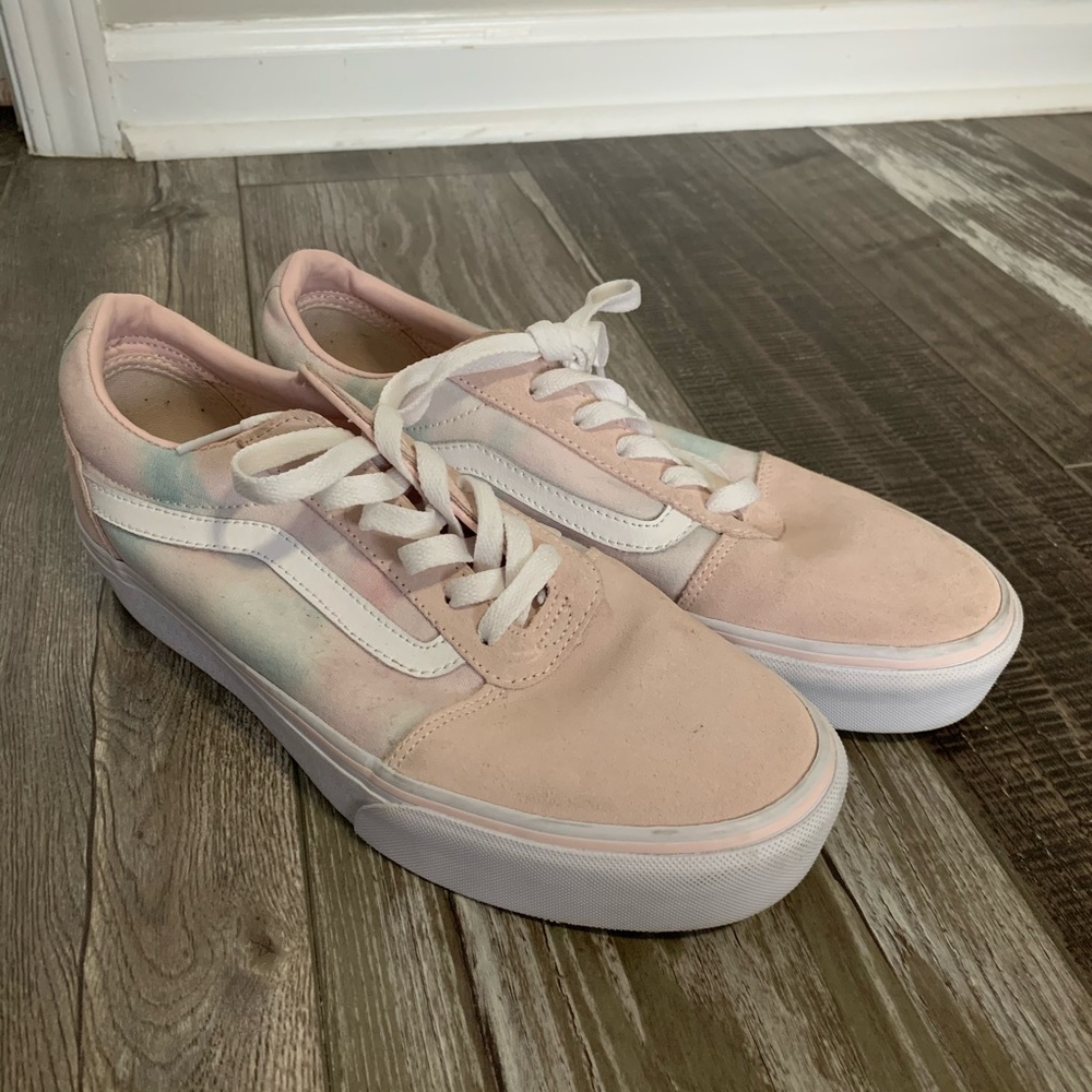 Women’s Vans Size 10 Suede